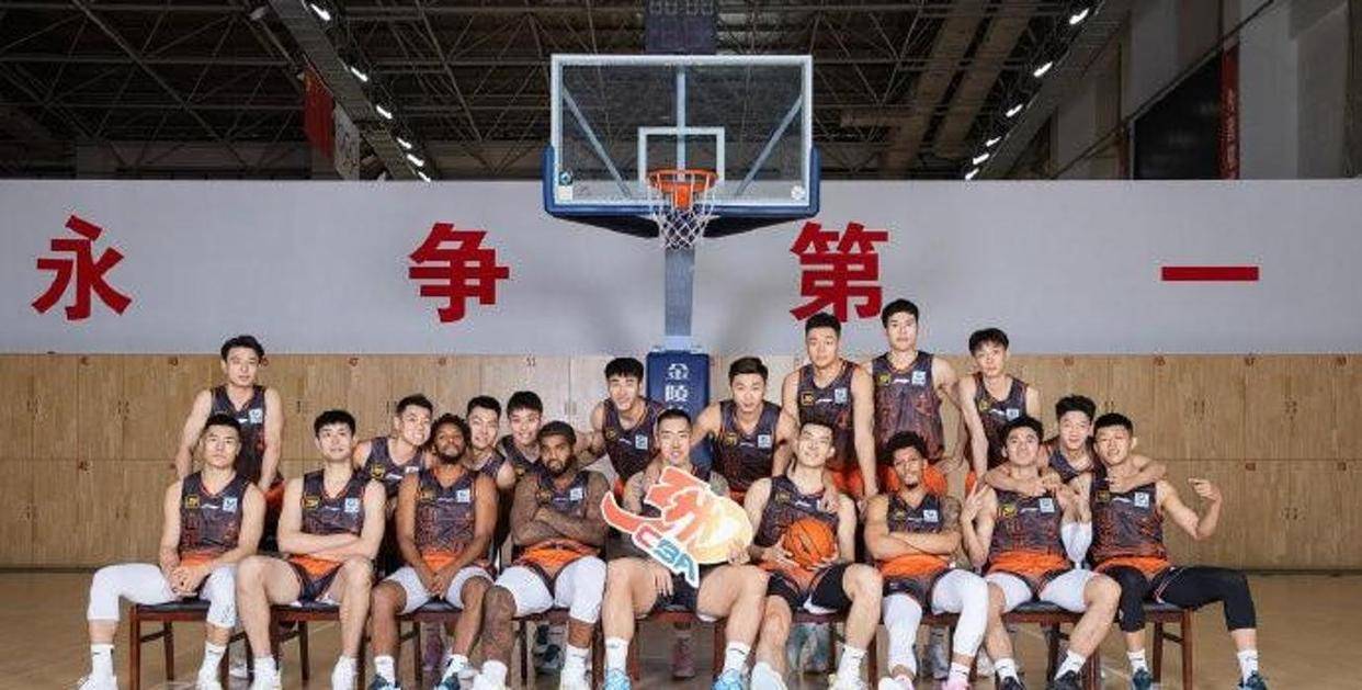 关于山东男篮全员备战，教练组重申备战计划的信息